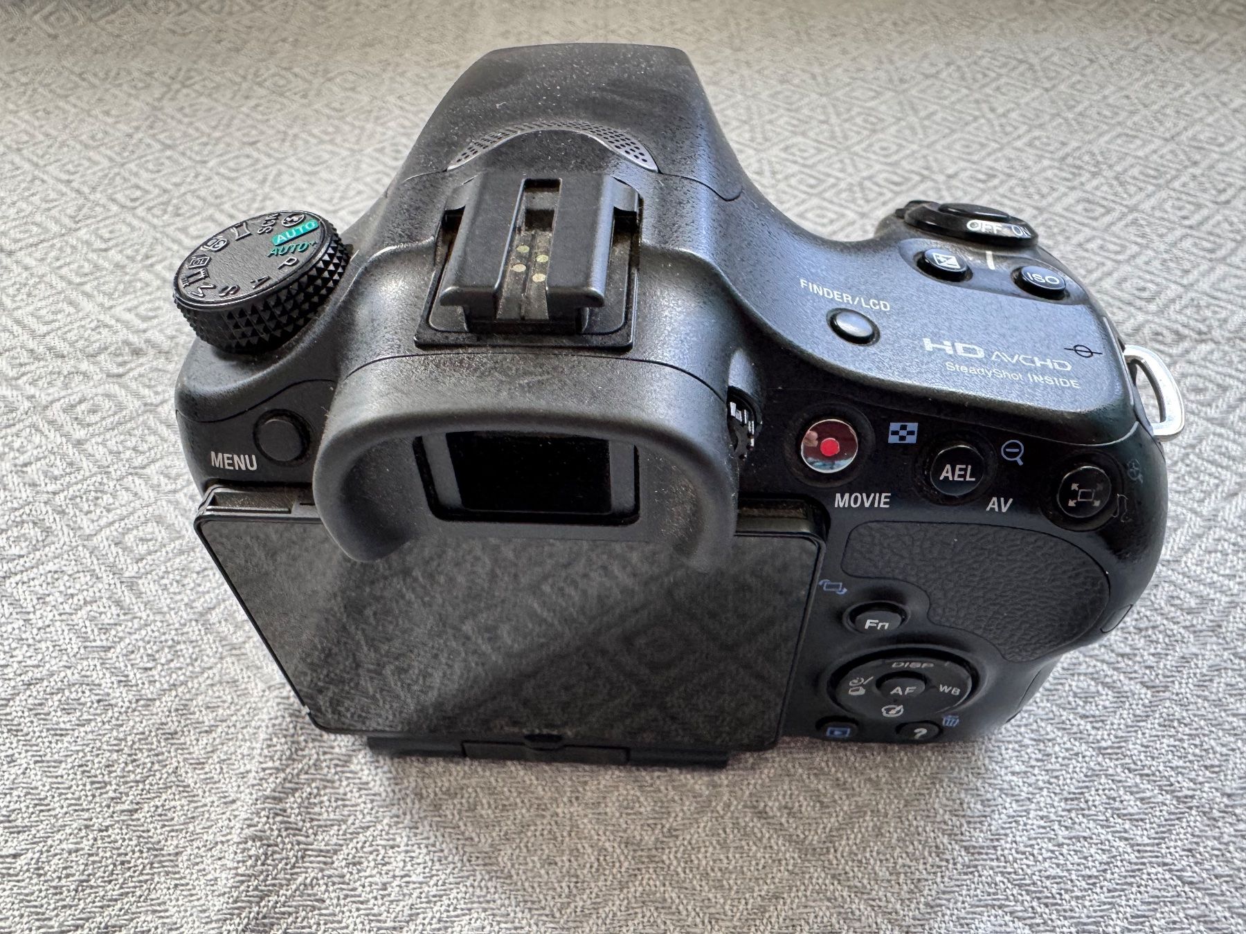 Sony Fotocamera: Sony Alpha 65 mit div. Objektive – Usato da Schweizersholz venduto da Sarah1234 2