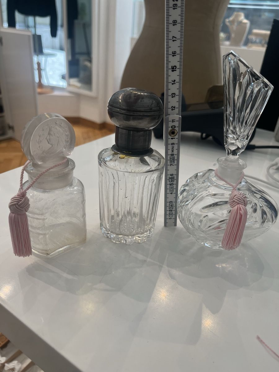Flacons: 3 antike Parfum Flakon Kristall – D'occasion à Zürich par Starstone 1