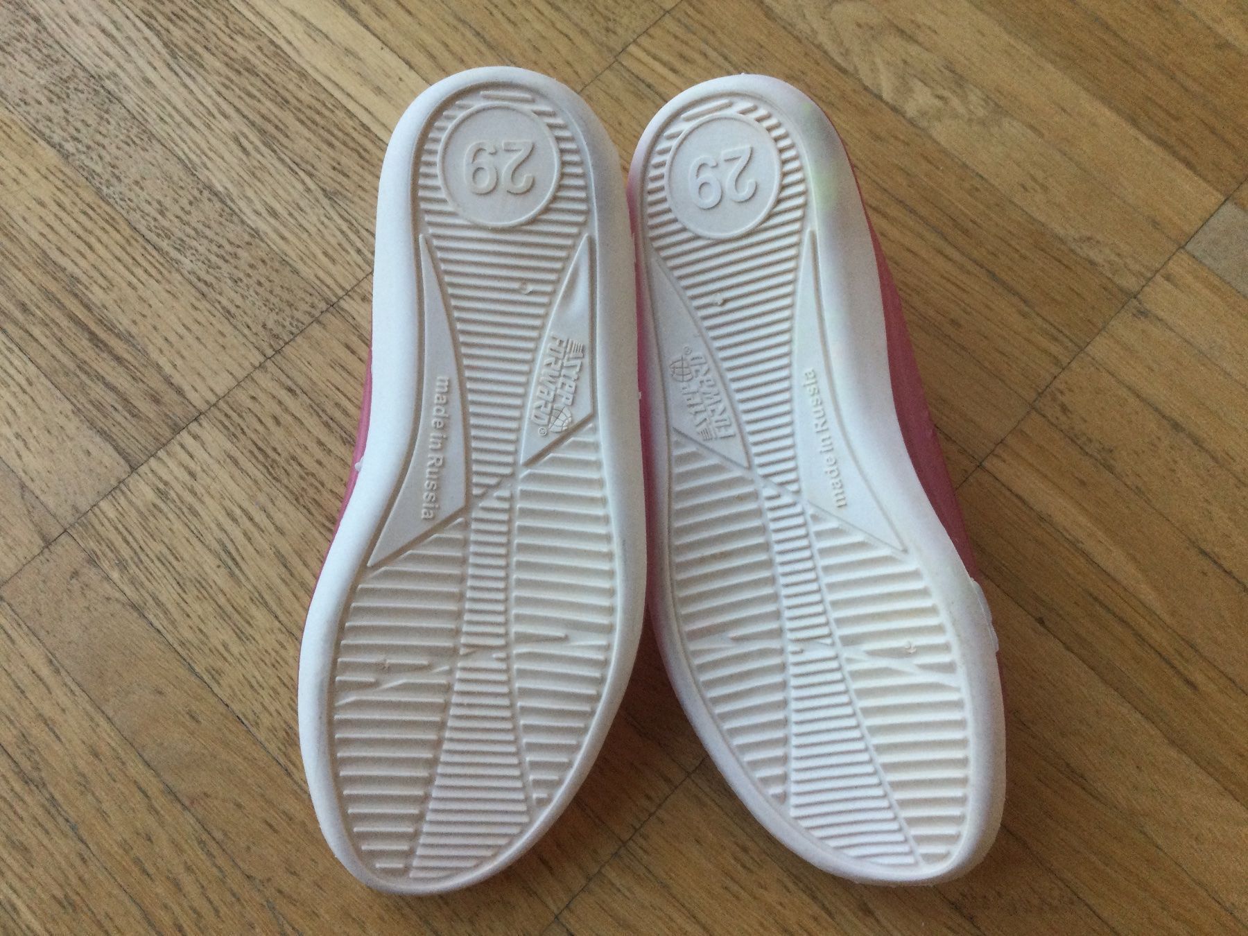 Scarpe per ragazze: Kinder Schwimmschuhe Gr 29 – Usato da Zürich venduto da VorlonShadow 2