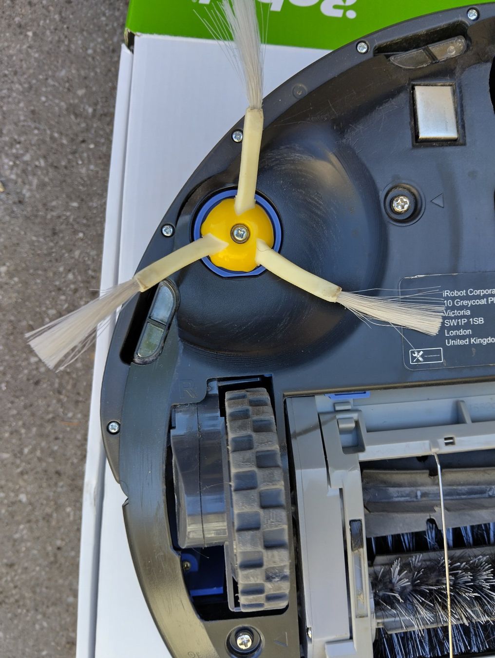 Aspirapolveri & Accessori: Staubsaugerroboter Roomba 680 – Usato da Fribourg venduto da n.d.w 5