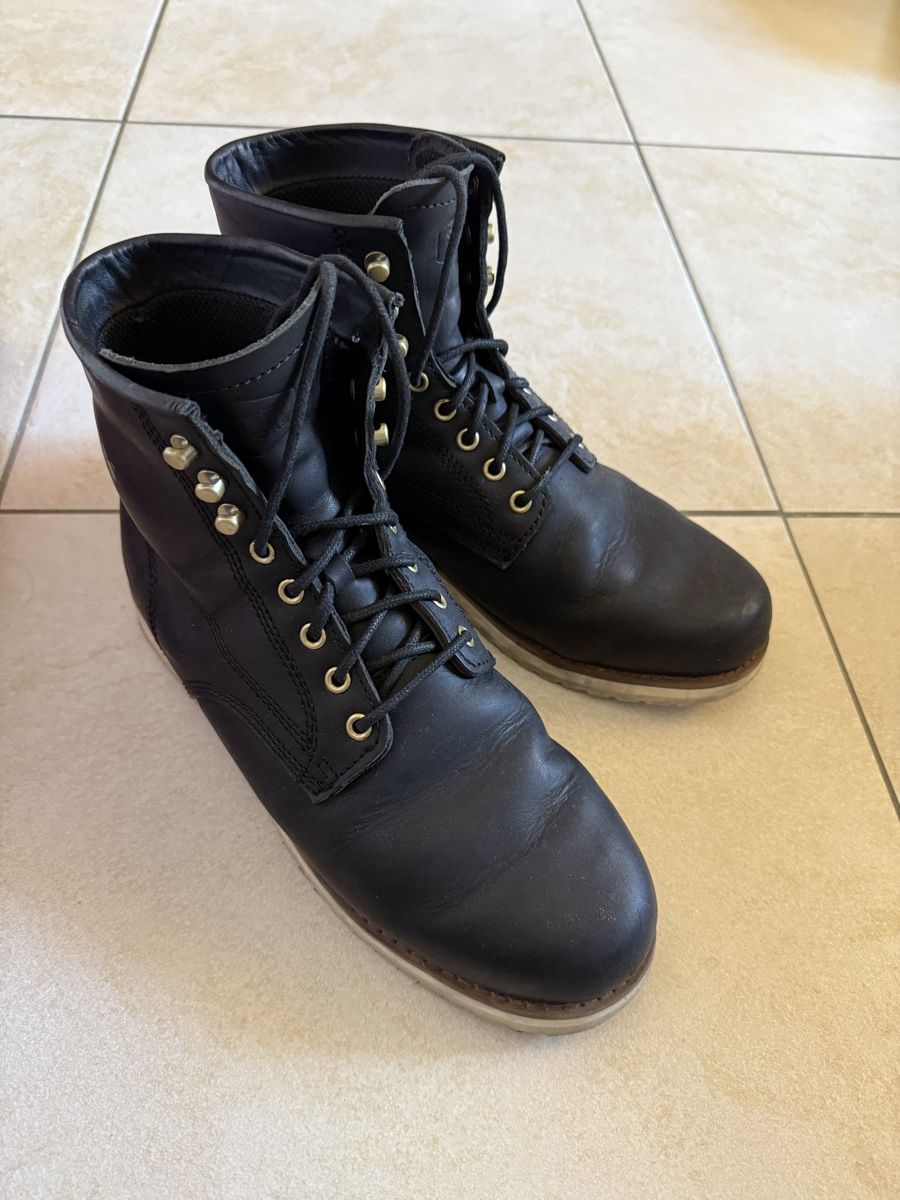 Scarpe da uomo: Motorradschuhe Gr. 43 – Usato da Kloten venduto da pau_w2ck