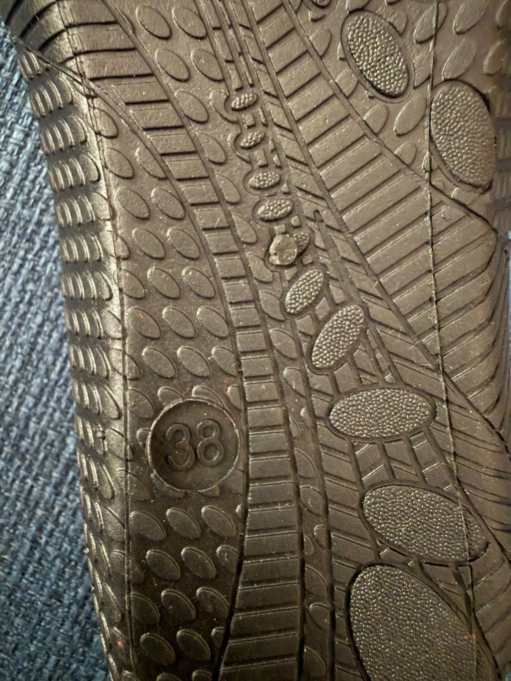 Scarpe da uomo: Wasserschuhe / Badeschuhe Grösse 38 – Usato da Uzwil venduto da justitia8 2