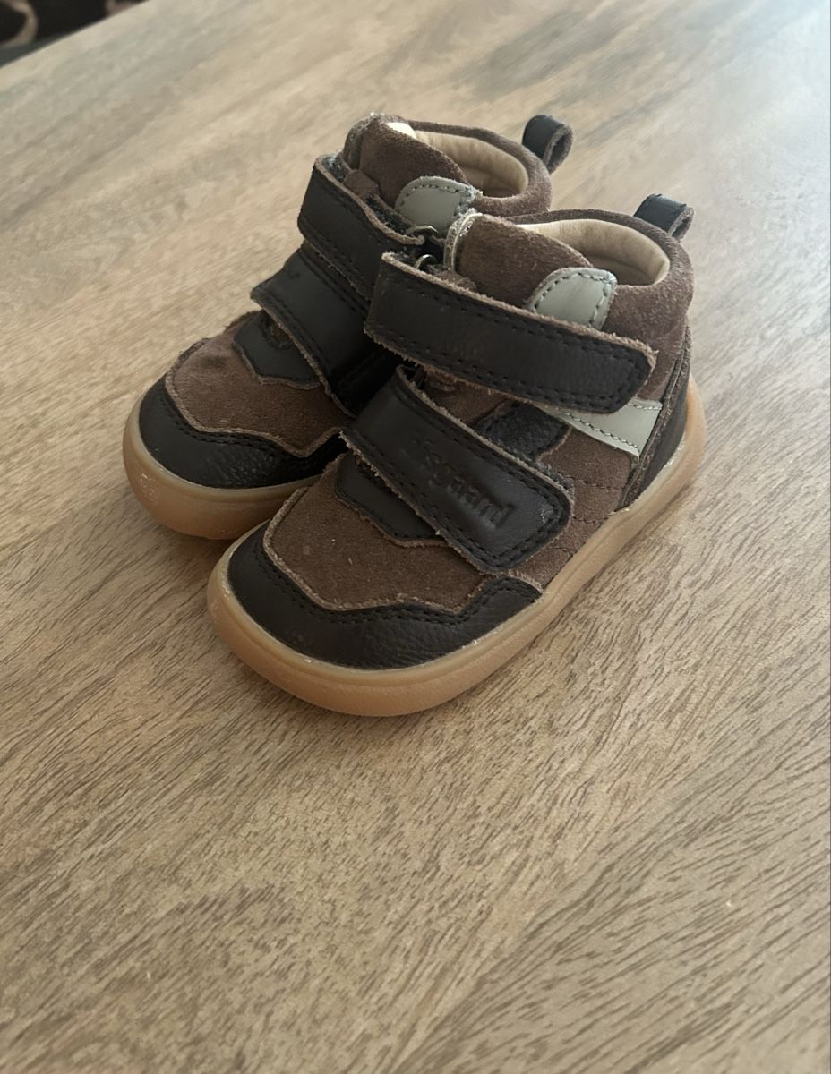 Bisgaard Scarpe per ragazzi: Bisgaard Barfuss Schuhe Gr. 20 neuwertig  – Nuovo (secondo la descrizione) da Feuerthalen venduto da cel_ine13
