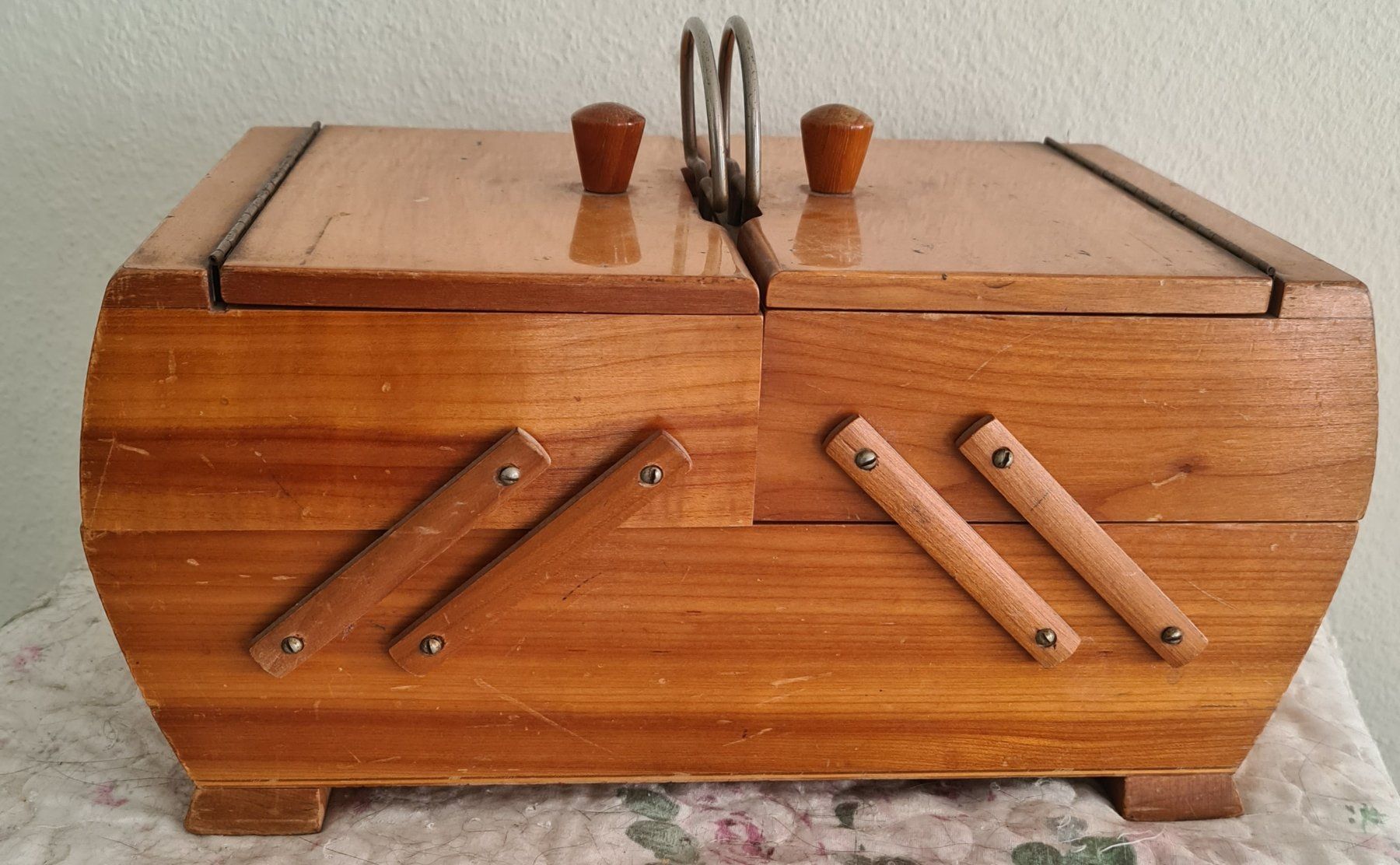 Sonstiges zum Basteln & Handarbeiten: Antikes Nähkästchen Holz 1950 – Gebraucht aus Winterthur von bibummi 1