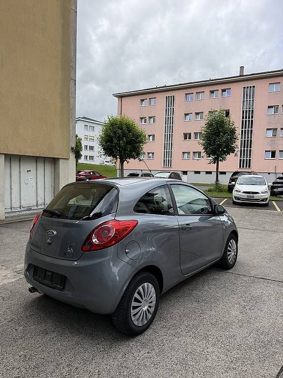 Ford Automobili: Ford Ka 1.2 expertisé – Usato da Yverdon-les-Bains venduto da mil_d9bm 3