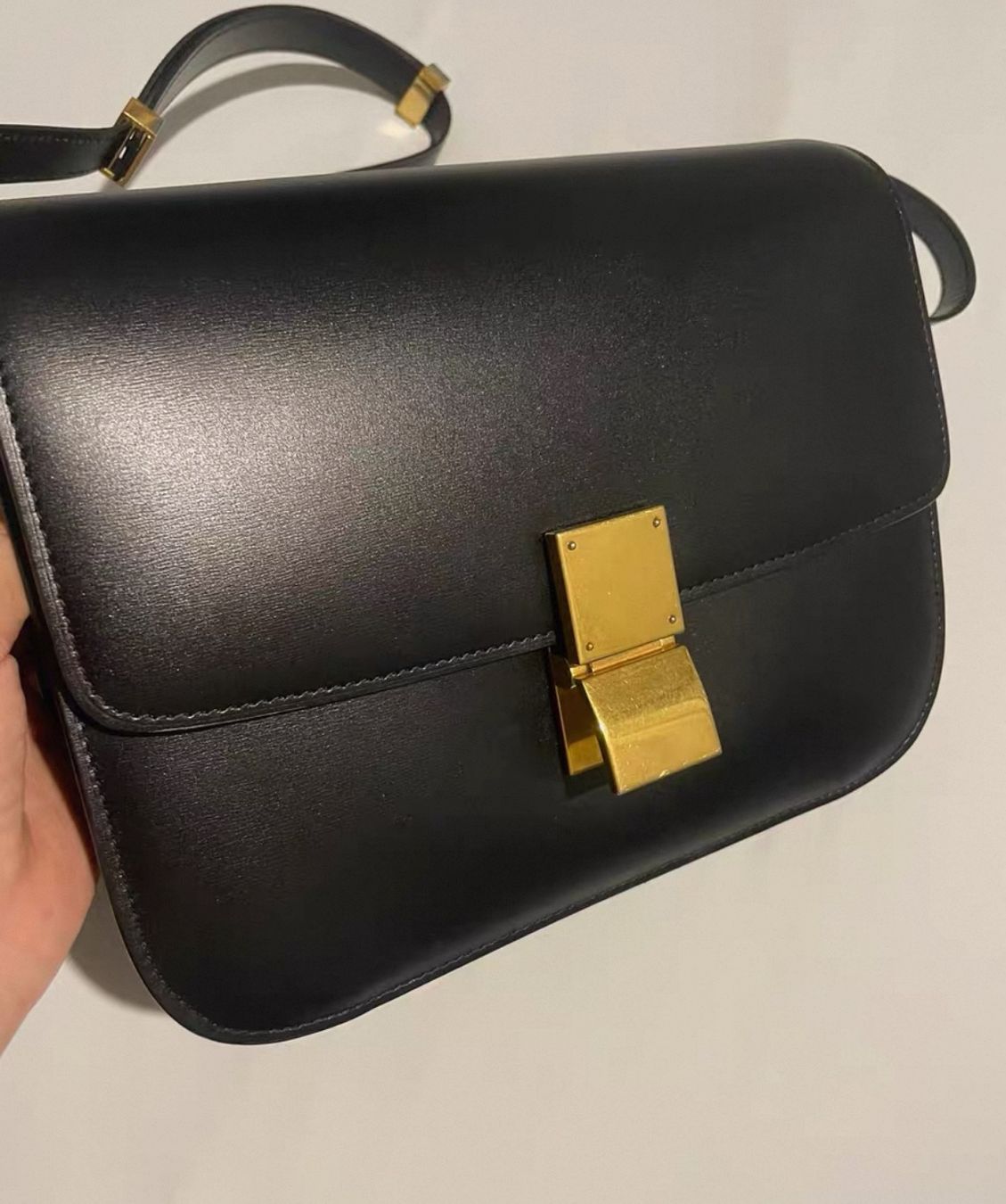 Celine Taschen für Damen: Original Celine BOX Medium Crossbody Handbag – Gebraucht aus Cureglia von Maas73 1