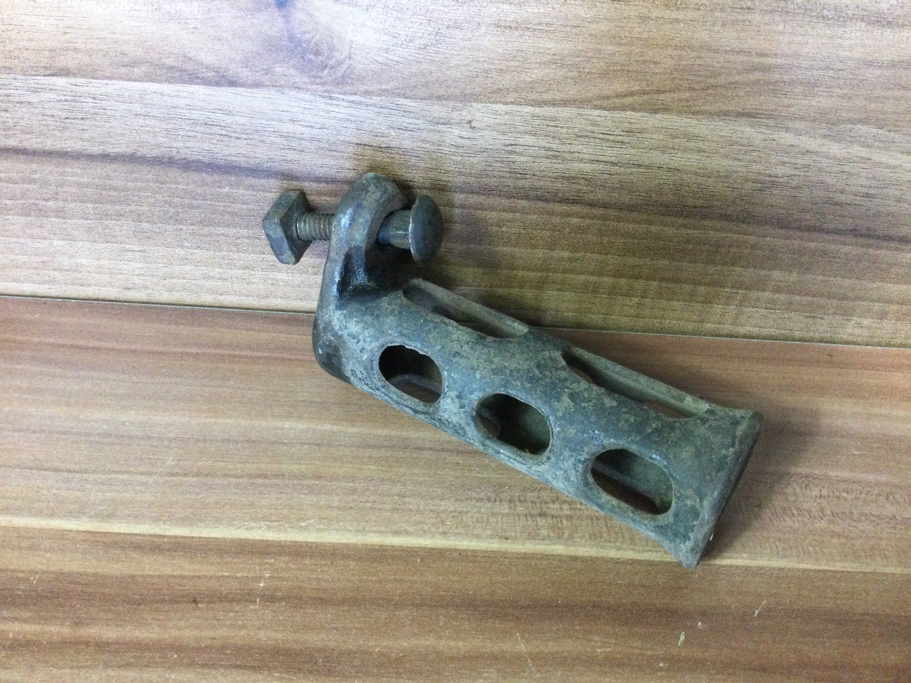 Attrezzi da lavoro: Antiker gebrauchter Peitschen Halter aus Eisen – Usato da Wangen SZ venduto da kuriosum12 3