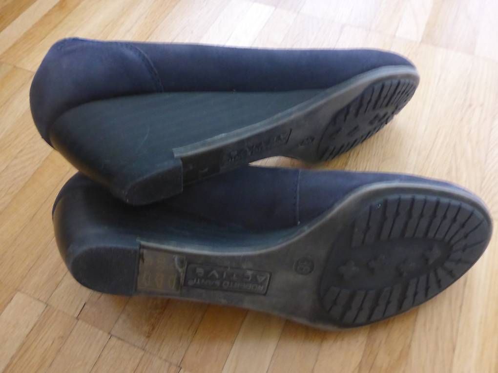 Scarpe da donna: Pumps marine Gr. 38 – Usato da Wettingen venduto da okatiki 3