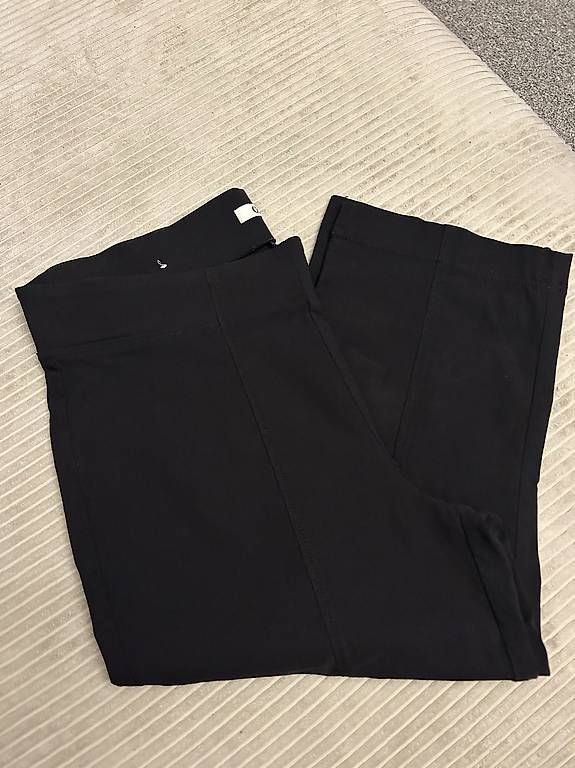 Pantaloni: Hose schwarz Grösse 46 – Usato da Pratteln venduto da vasare3 1
