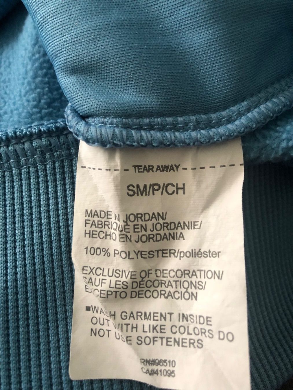 Under Armour Pullover & Sweatshirts: Hoodie / Kapuzenpulli- Under Armour - Grösse S – Gebraucht aus Oberuzwil von jabano 2