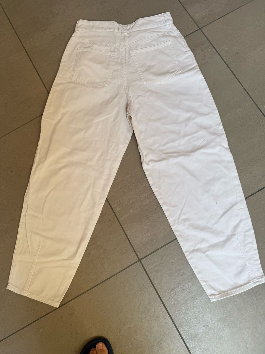 H&M Jeans: Jeans von H&M – Nuovo (secondo la descrizione) da Sigriswil venduto da ck56 1