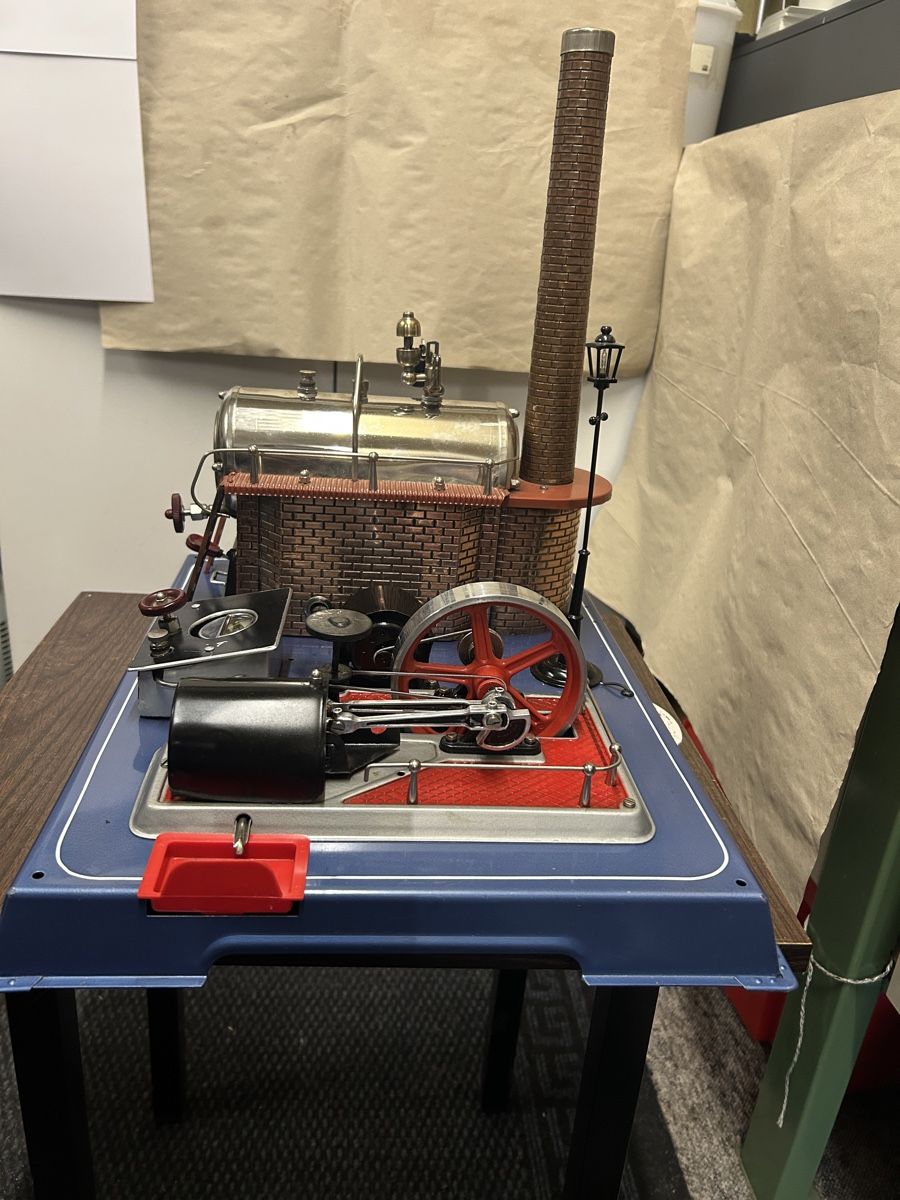 Wilesco Kit di modellismo & Modellini statici: Wilesco -D24 mit Gasfeuerung – Usato da Niederscherli venduto da dampfueli 5
