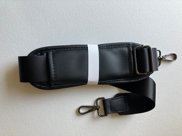 Borse: Schwarze Reisetasche neu – Nuovo (secondo la descrizione) da Solothurn venduto da ikebana9 5