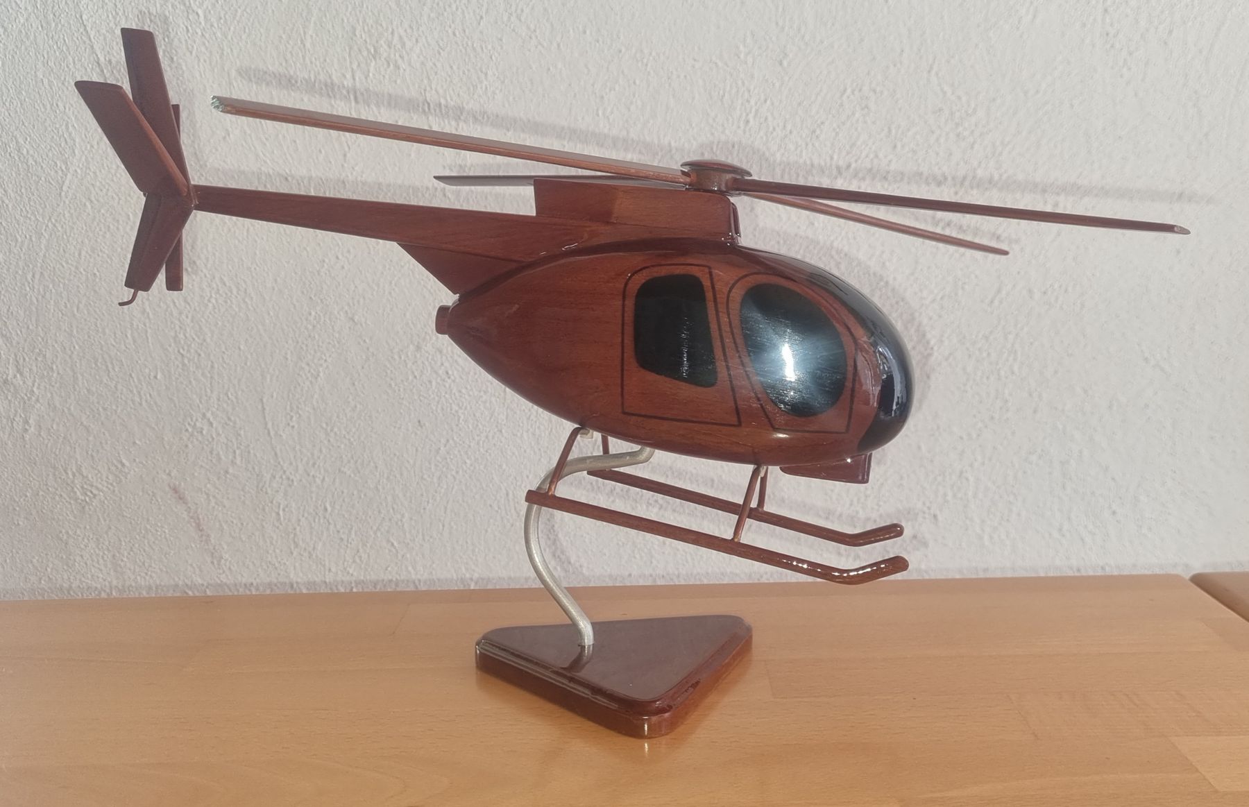 Modellbausätze & Standmodelle: Helikopter Modell Hughes 369HS/500C – Neu (gemäss Beschreibung) aus Wilderswil von sigikopter315