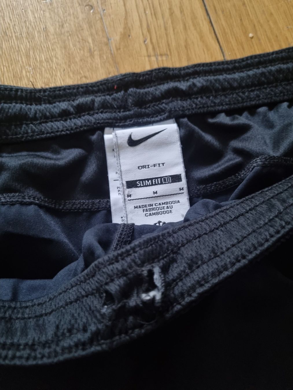 Nike Hosen: Nike Dri Fit Hose Shorts Gr.M – Gebraucht aus Emmenbrücke von TopGato 1