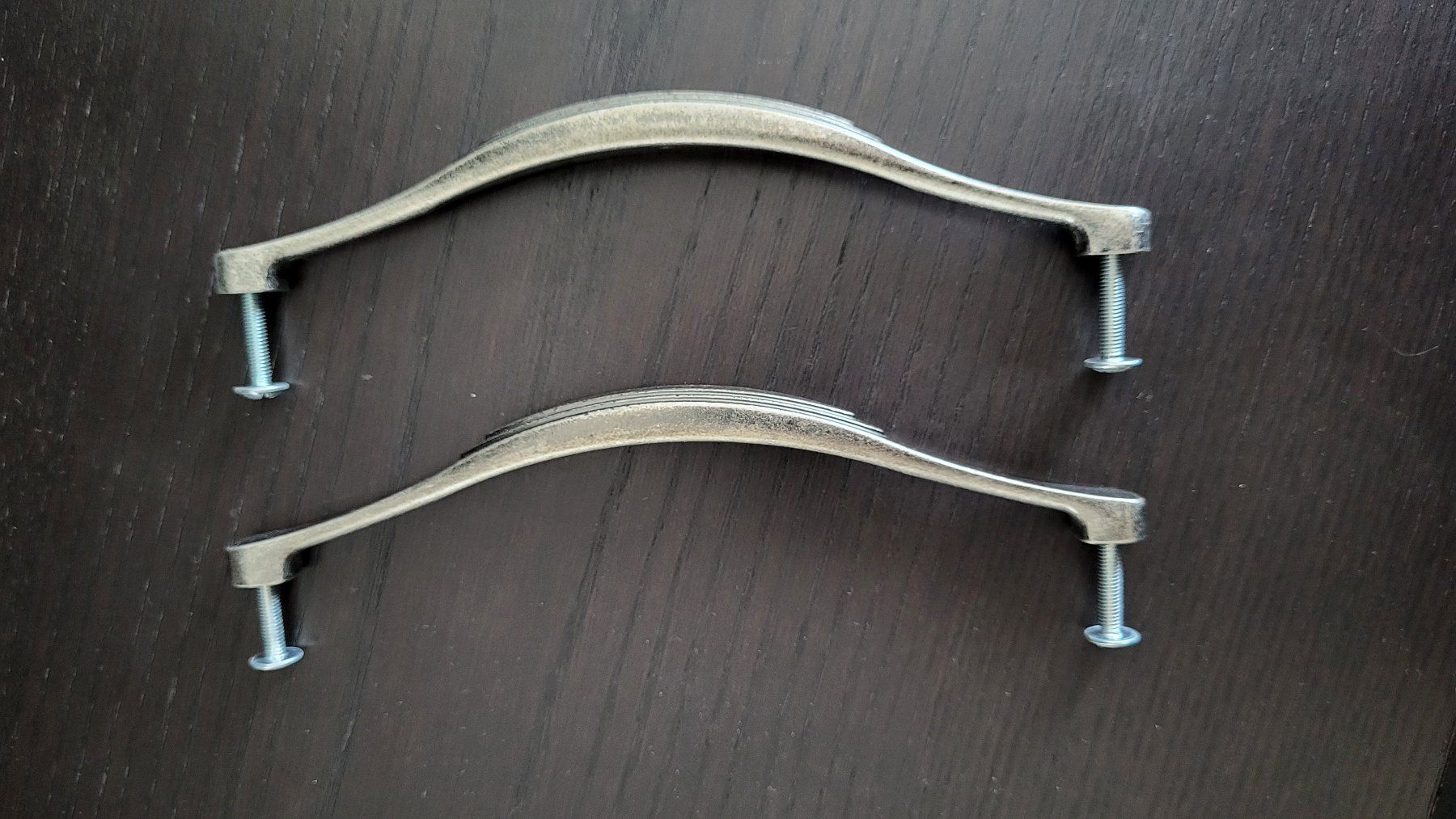 Ikea Ferramenta: 2 Möbelgriffe IKEA GRAVYR mit Schrauben – Usato da Schindellegi venduto da Peter8834 1