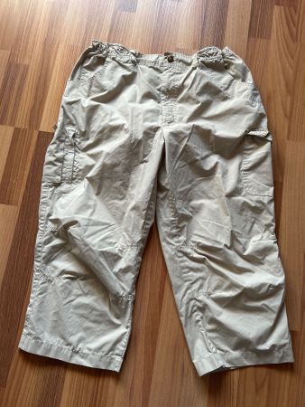 Sommer-Cargohose von International Society Sports, Beige
