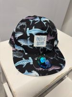 Casquette  motif requin, taille  9 - 12 ans neuf