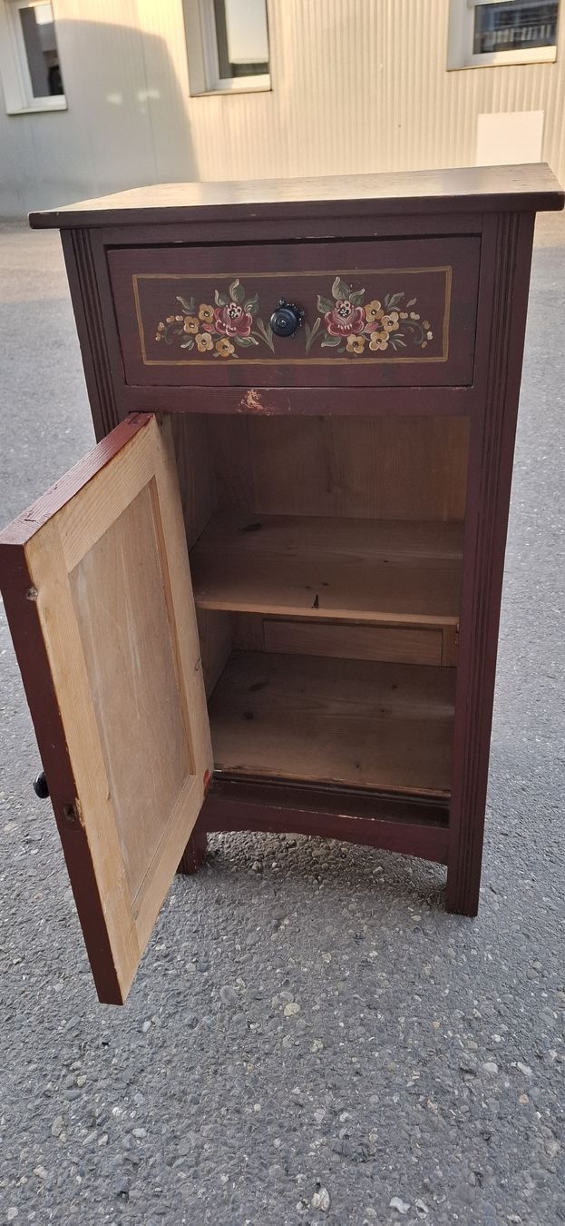 Cassettiere: Möbel mit Bauernmalerei – Usato da Oberkirch LU venduto da SteffiSidler81 3