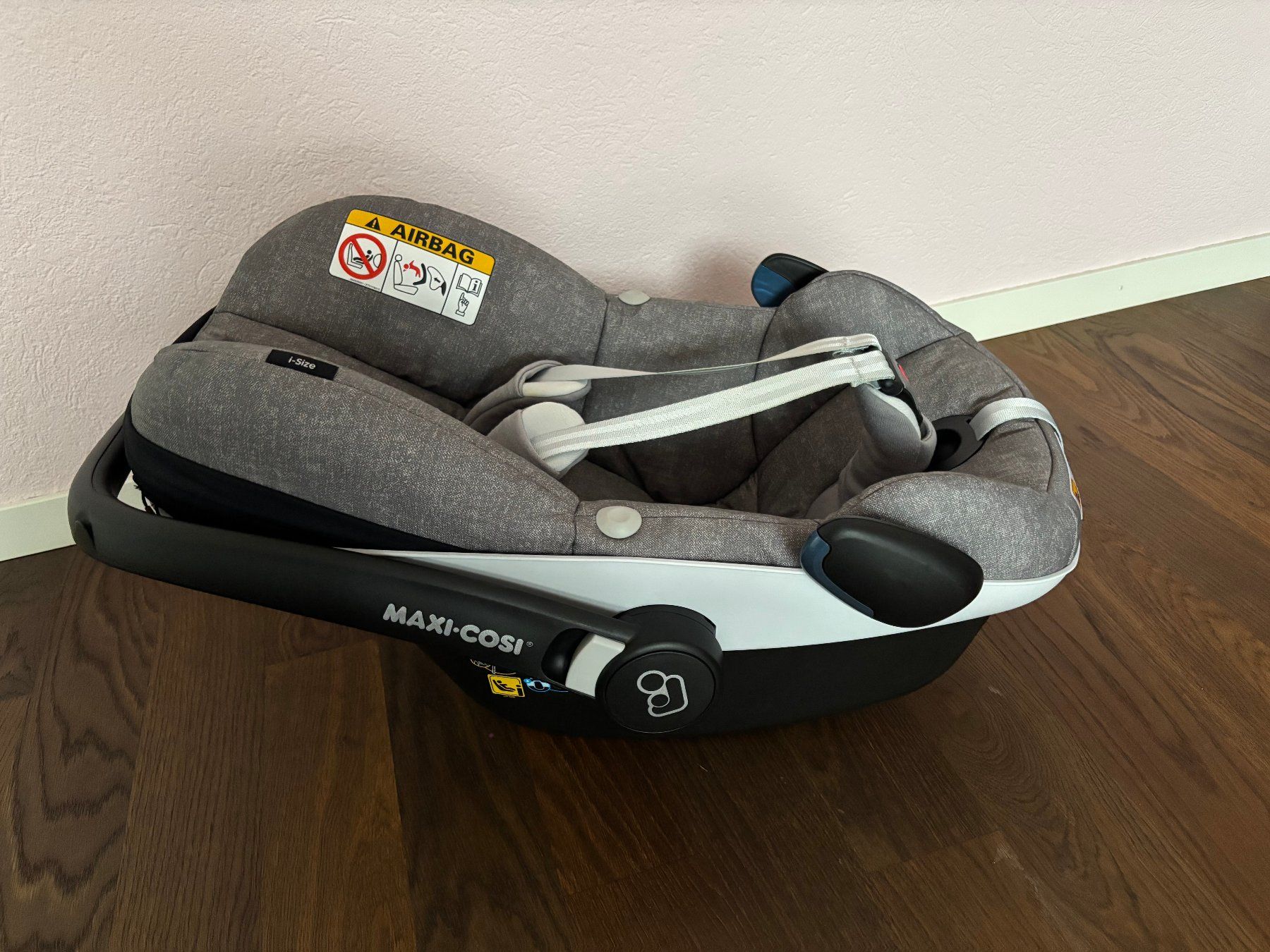 Maxi-Cosi Seggiolini per auto: Maxi Cosi Pebble Pro Babyschale mit ISOFIX i-Size – Usato da Ueberstorf venduto da Marco790