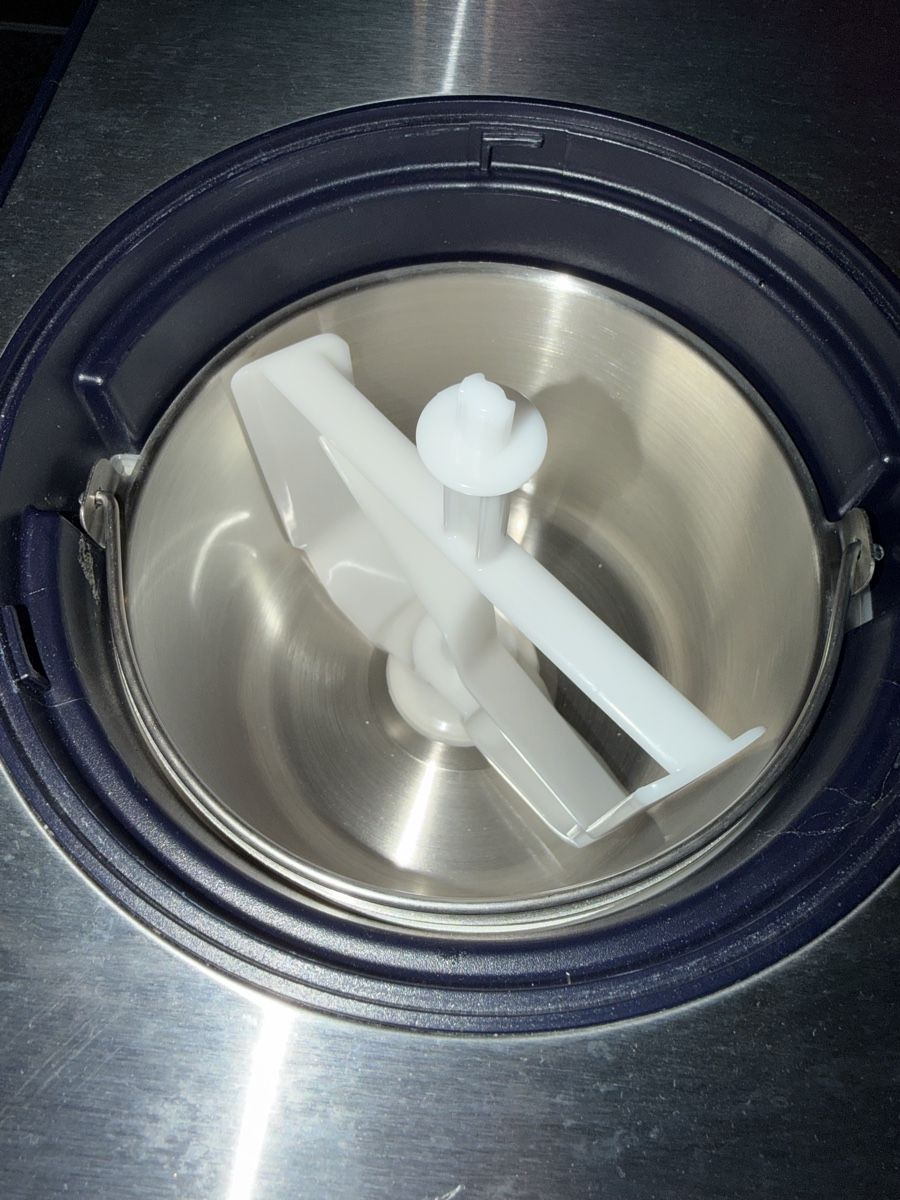 Appareils de cuisine: UNOLD Schuhbeck Eismaschine 48818 mit Kompressor + Eis-Bibel – D'occasion à Münchwilen AG par Dobby24 2