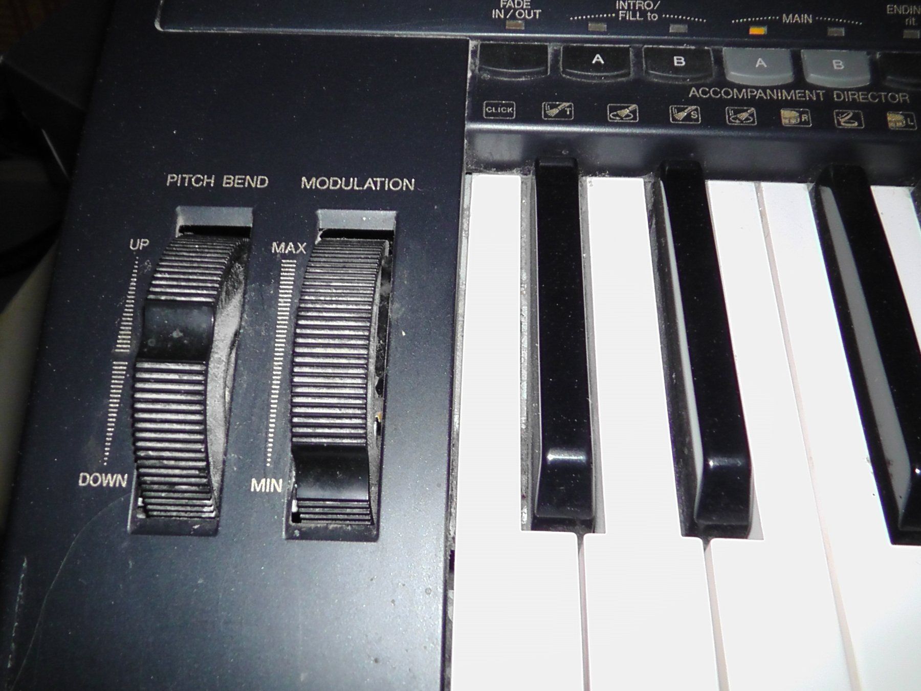 Yamaha Strumenti musicali: Piano – Usato da Uzwil venduto da Eddie1969 4
