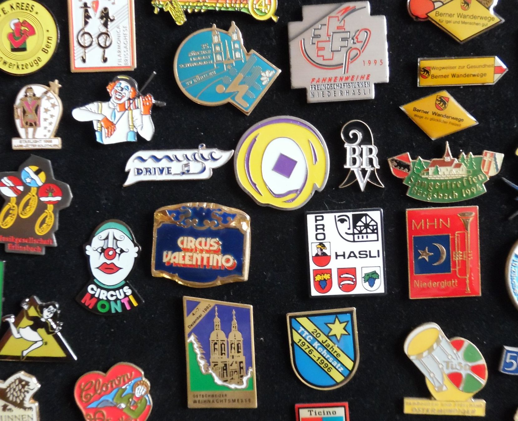 Placchette & Badge: Pin-Sammlung – Usato da Bellinzona venduto da Luna093 5