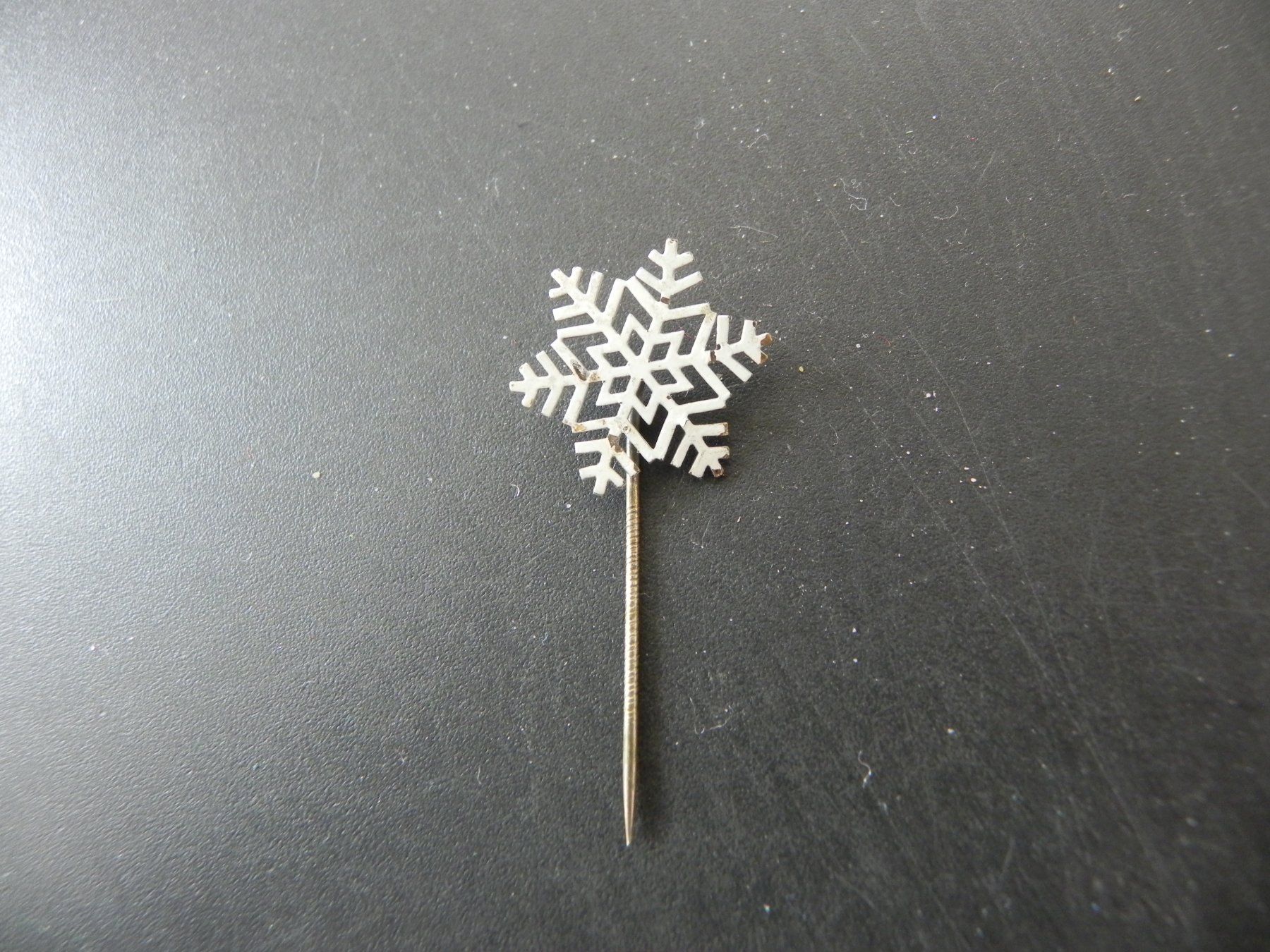 Broches & Aiguilles: Abzeichen Winterhilfe – D'occasion à Biel/Bienne par Gogolozi