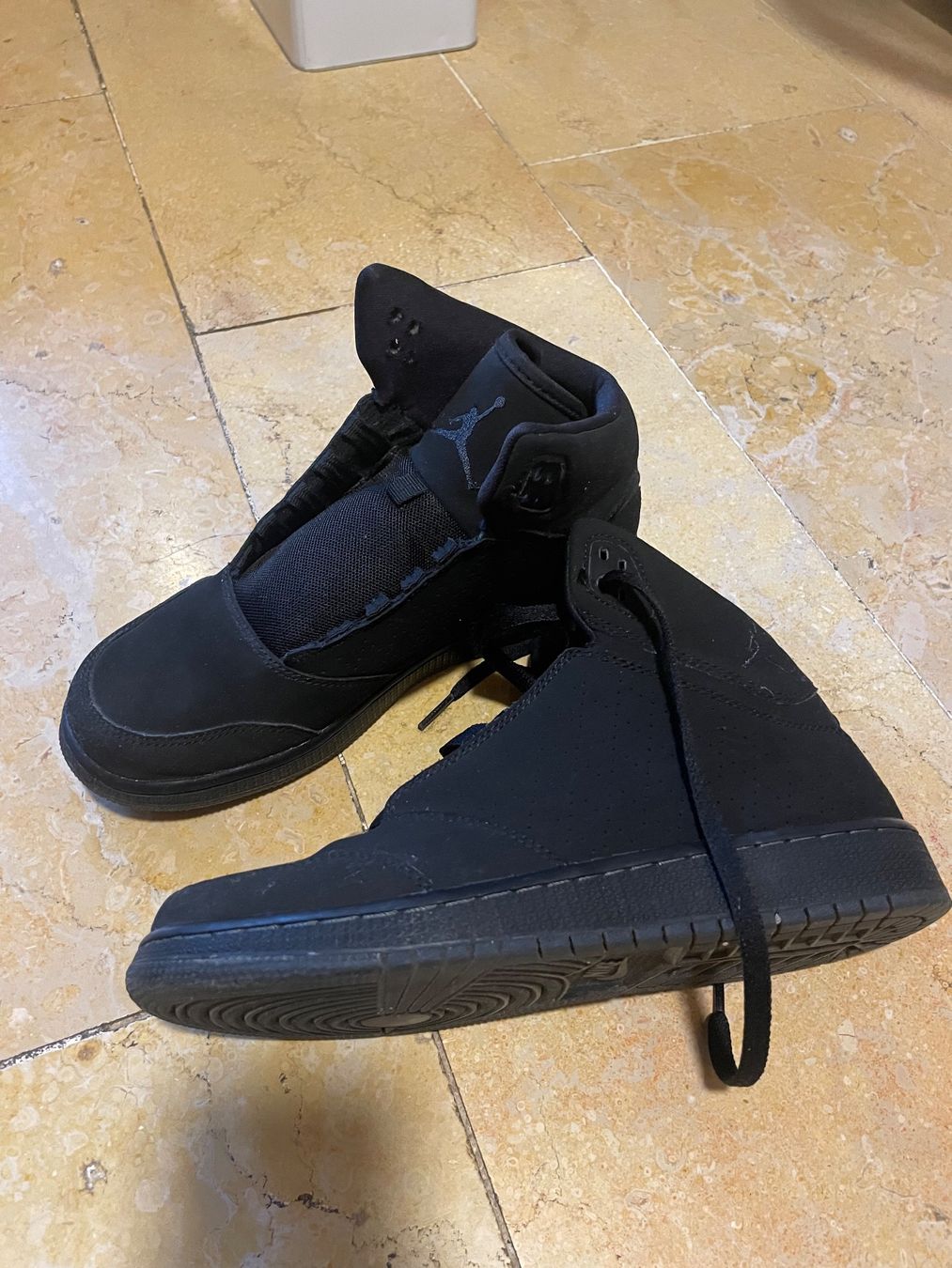 Jordan Scarpe da uomo: Schwarze Jordan mid Sneakers Grösse 38 – Usato da Zürich venduto da Chr_81 2