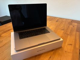 MacBook Pro 16 M1 (512GB - 16GB RAM)