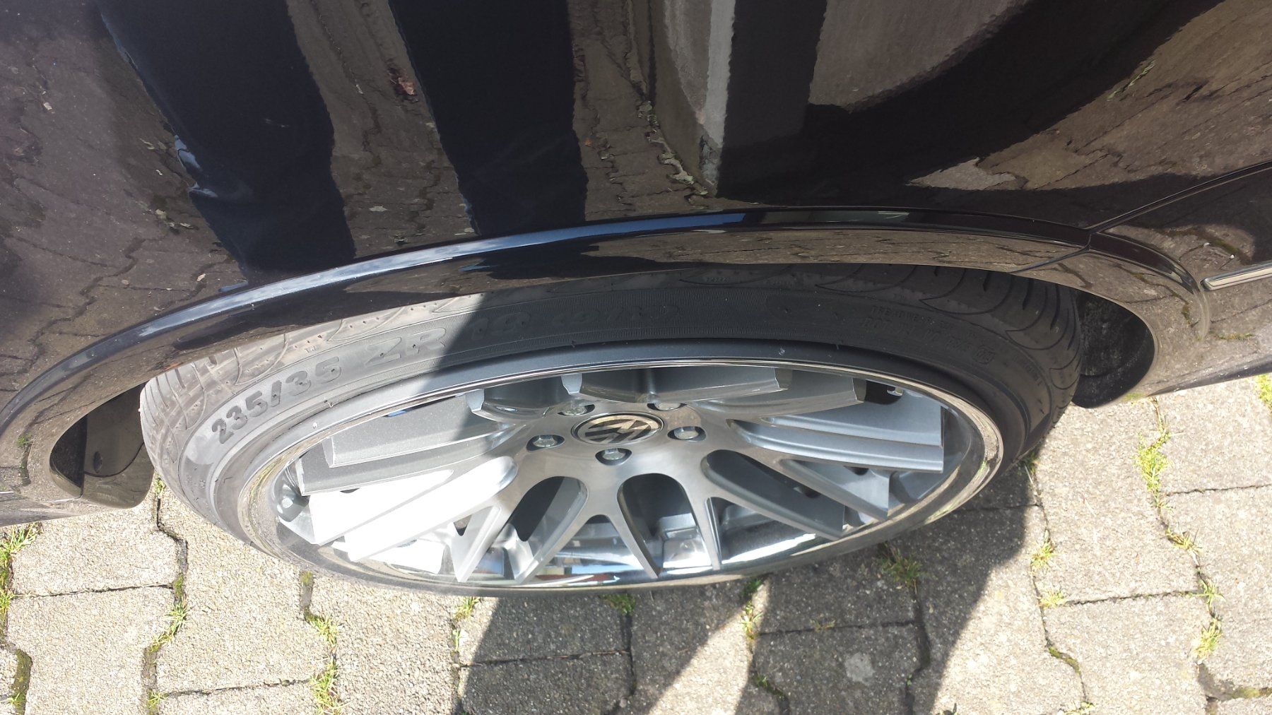 VW Automobili: Passat R36 Kombi Jg. 2010 – Usato da Reinach AG venduto da fraen 4