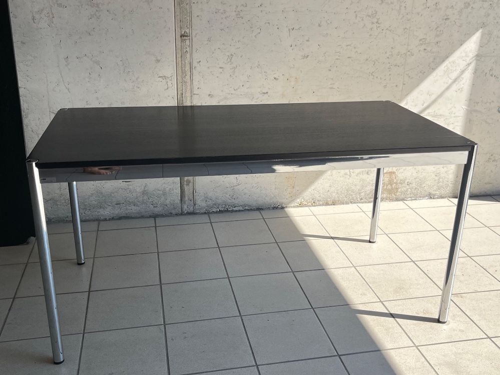 Table en bois USM (D'occasion) à Pully pour CHF 101 – retrait ...