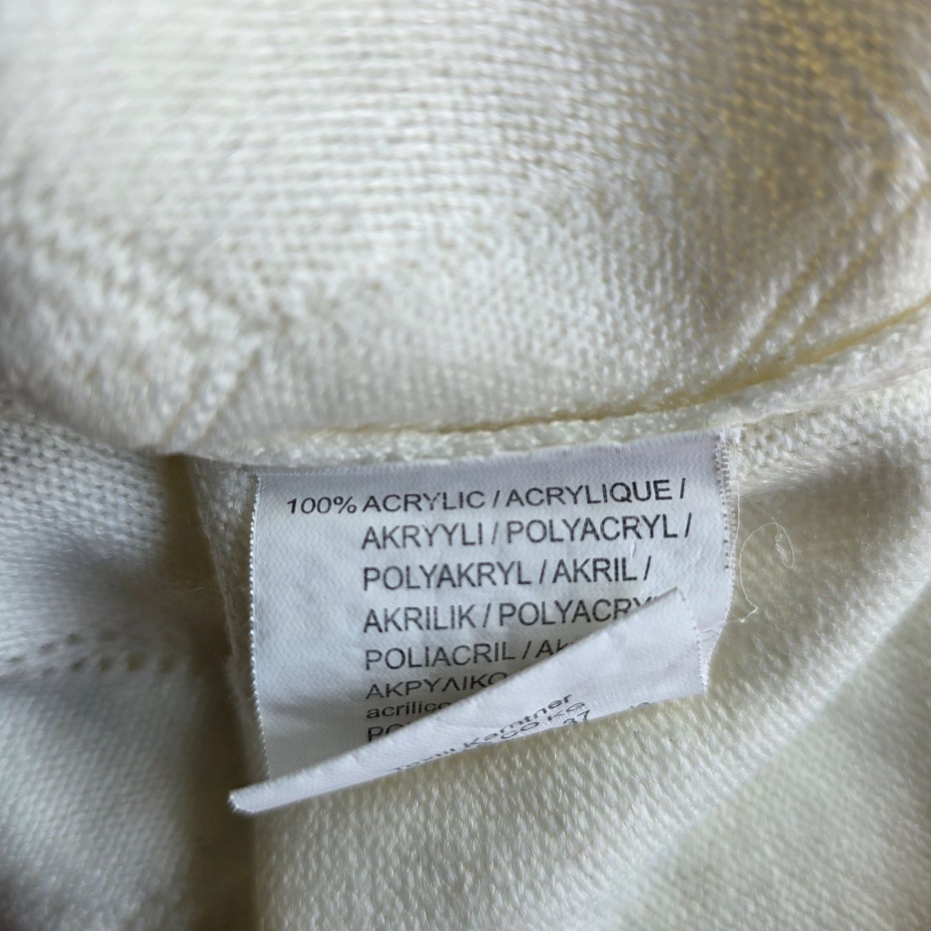 Pulls & Sweat-shirts: 🐸 CASHMERE FEELING PULLOVER S – D'occasion à Môtier (Vully) par Frogs 7
