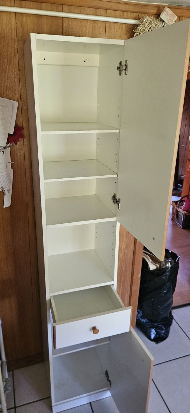 Armadi: Schönes Möbeli, kleiner Schrank – Usato da Belp venduto da Ginus85 2