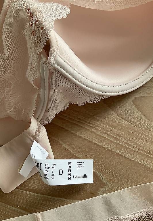 Autres dessous: Garnitur Chantelle – D'occasion à Grüt (Gossau ZH) par hecht011 1