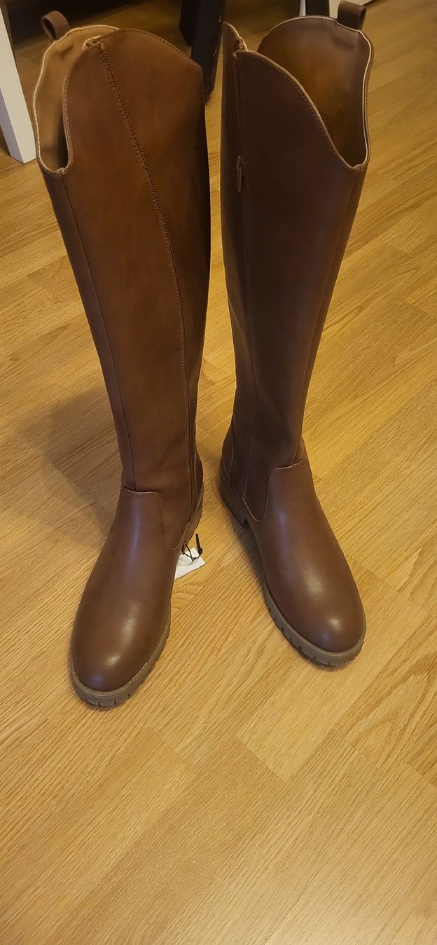 Chaussures femmes: Stiefel NEU – Neuf avec emballage d'origine à Worben par buyosa 1