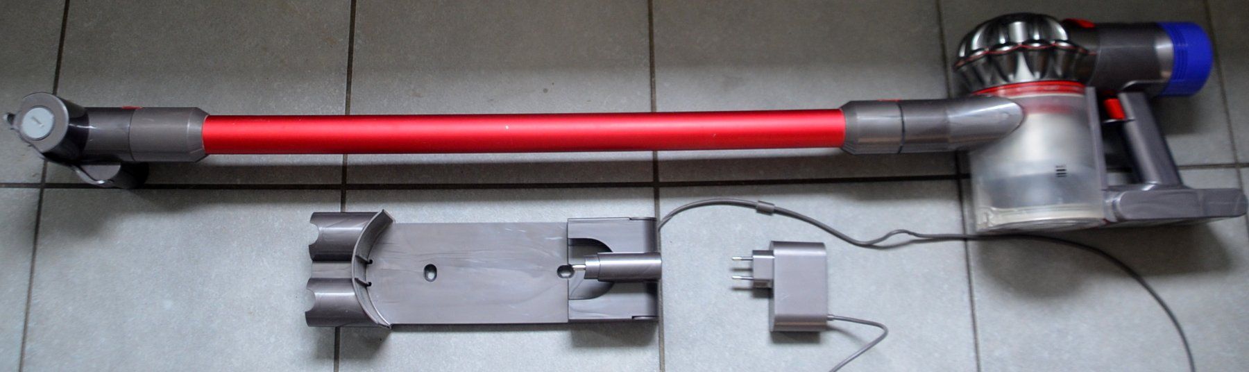 Dyson Aspirapolveri & Accessori: Staubsauger Dyson V8 aspirateur – Usato da Collonges venduto da arashee 1