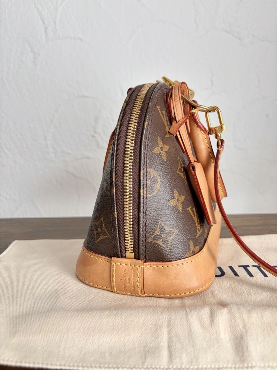 Louis Vuitton Borse da donna: Louis Vuitton Alma BB Monogram Canvas – Usato da Wetzikon ZH venduto da Kleeblume 2