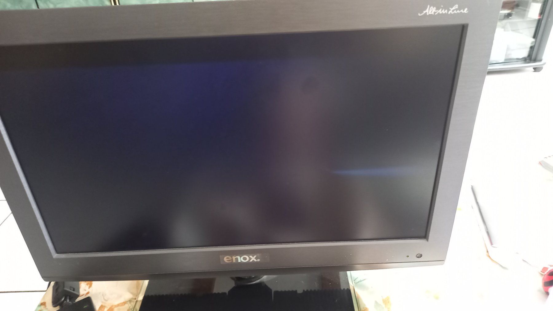 Televisori: televisione con dvd enox – Usato da Wohlen AG venduto da poliziotto008