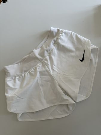Nike Tennis Shorts weiss, Gr. XS