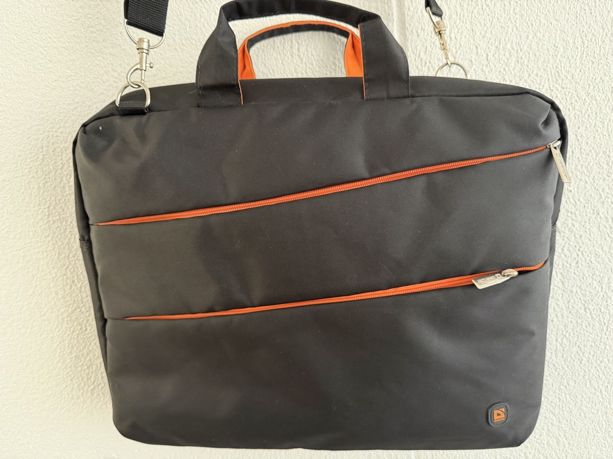 Taschen: Notebook- Tasche – Neu (gemäss Beschreibung) aus Zürich von ReStyle. 2