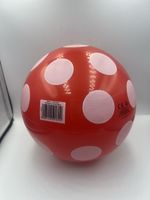 Roter Ball mit Punkten - ideal für den Sommer!