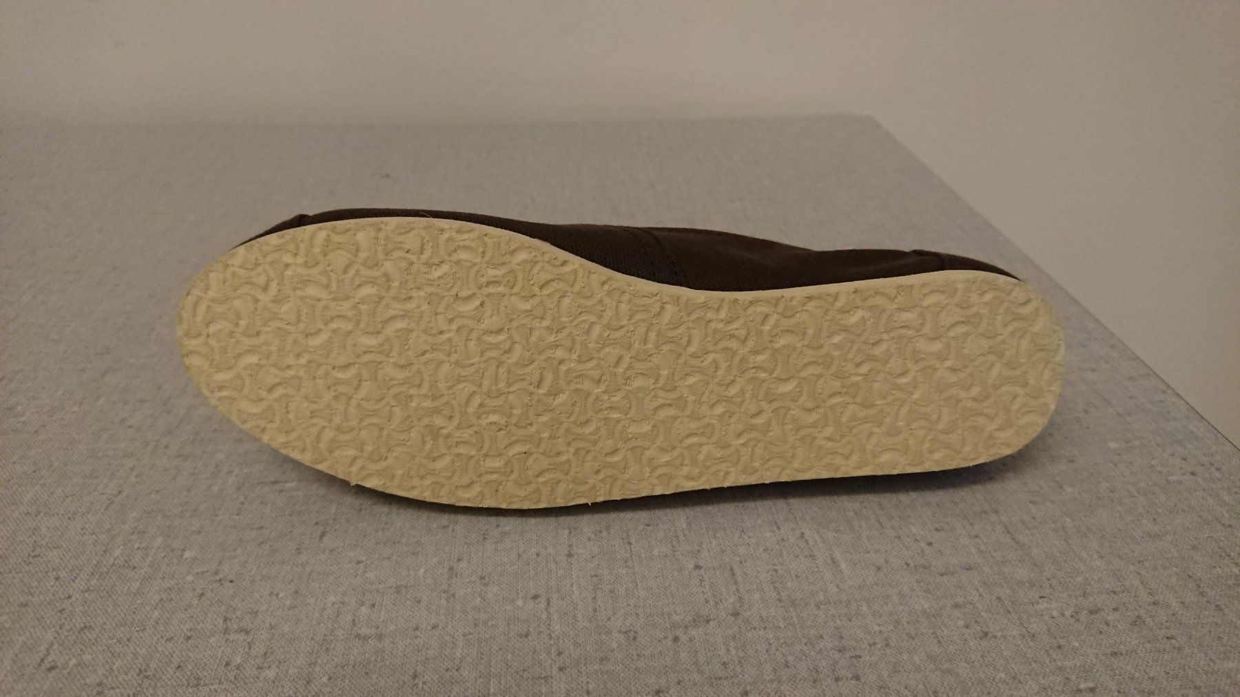Toms Damenschuhe: TOMS Classics Chocolate Canvas Gr. 37,5 – Neu und originalverpackt aus Uitikon Waldegg von PJLS1 1