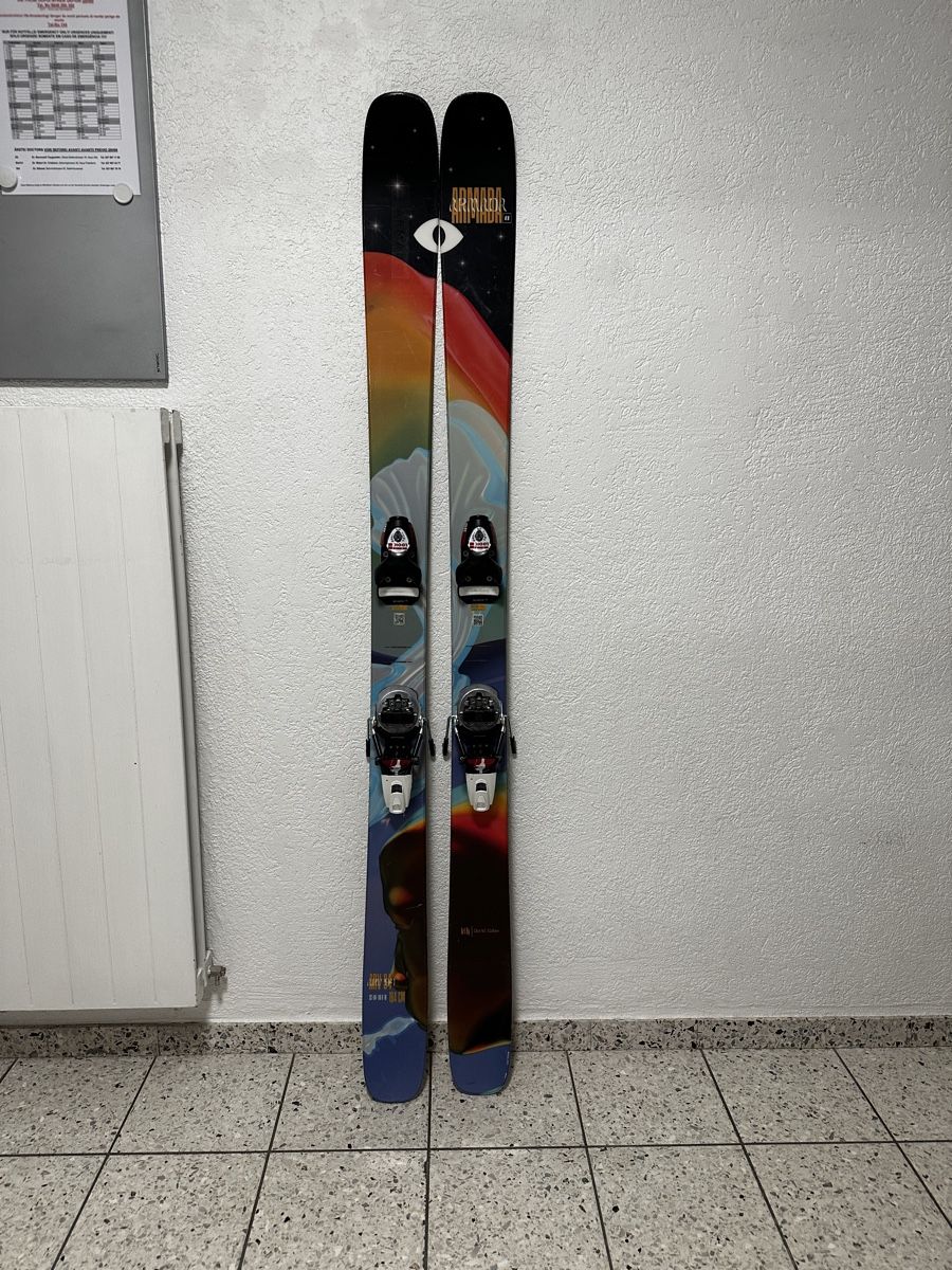Armada Skis: Armada Arv 96 + Look Pivot – Neu (gemäss Beschreibung) aus Zermatt von valkata332