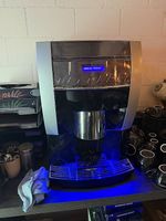 Kaffeeautomat Kaffeevollautomat mot Bohnen und Milchpulver