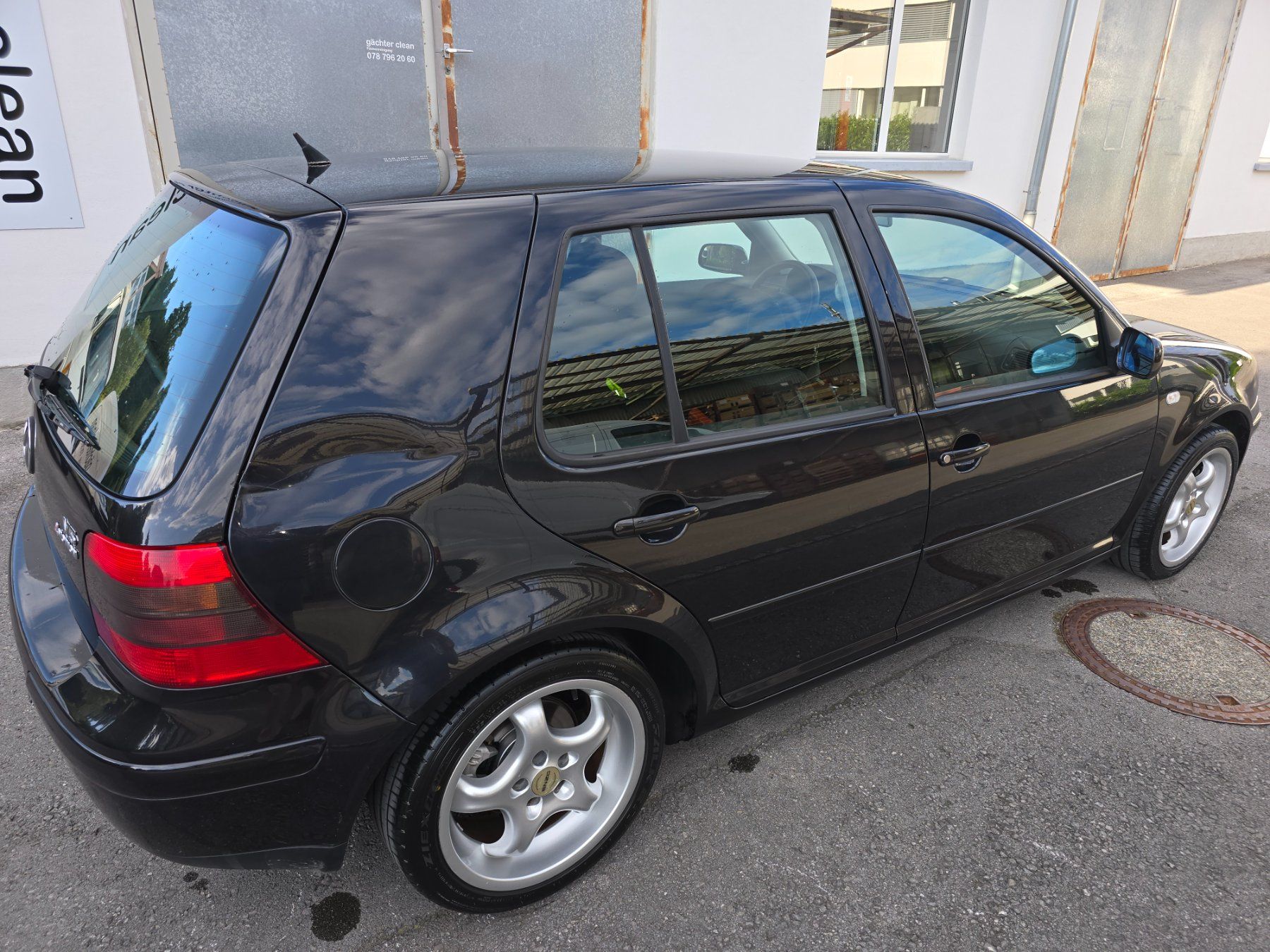 VW Automobili: VW Golf IV 4motion 2.3 V5 ab MFK – Usato da Rebstein venduto da Hossarossa 5