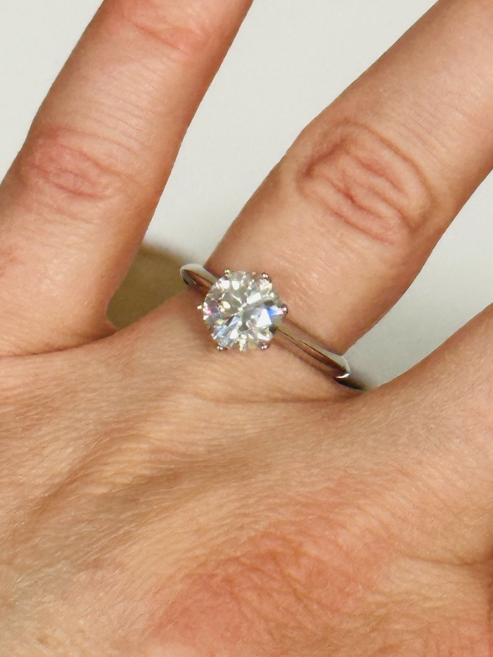 Anelli: 8MM 2CT VVS1 WHITE COLOUR Moissanite ring with Certificate – Nuovo e nell'imballaggio originale da Genève venduto da AGBERG 3