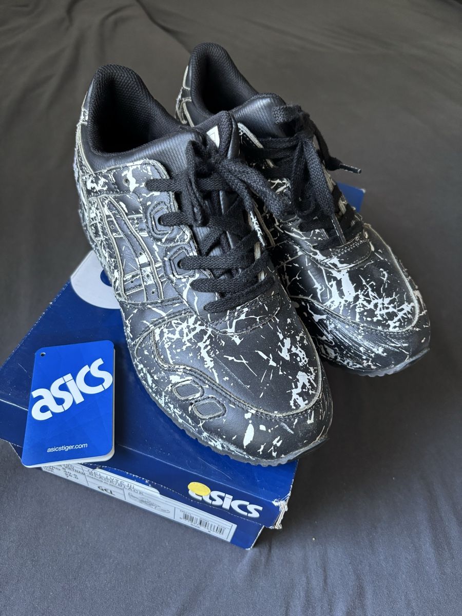 Asics Herrenschuhe: Asics Gel-Lyte III Black/Black, Grösse 40.5 – Gebraucht aus Dübendorf von mba_5yvw