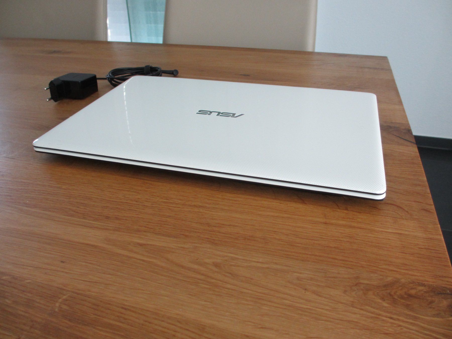 Asus Portables: ASUS X550L mit Windows 11 – D'occasion à Sargans par Morisson1