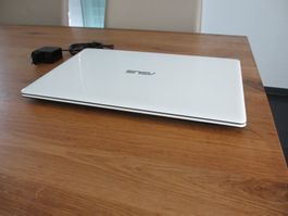 ASUS X550L mit Windows 11